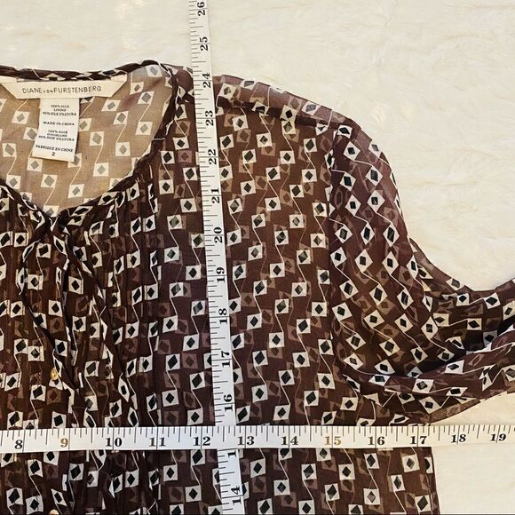 Diane von Furstenberg Pwerleman Blouse size 2 with silk tank top - Picture 8 of 13